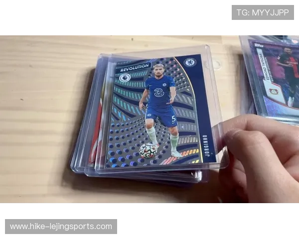 足球球星卡开箱价值分析及市场行情揭秘 足球球星卡开箱价值分析及市场行情揭秘