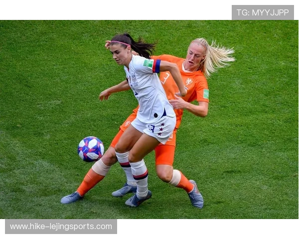 足球球星辣妈背后的故事 她究竟是哪里人为何如此与众不同 足球球星辣妈背后的故事 她究竟是哪里人为何如此与众不同